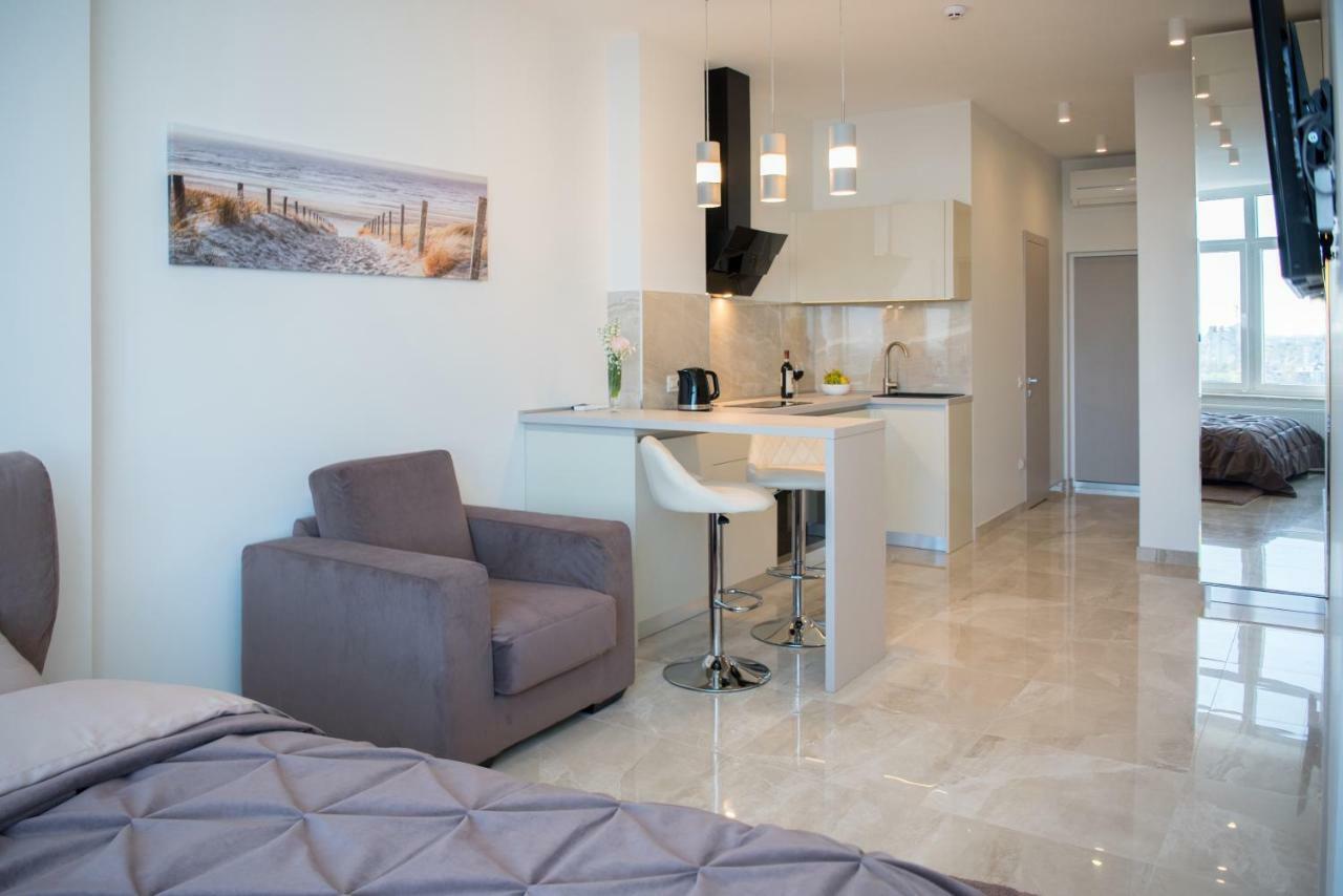 Sea Star Apartments โอเดสซา ภายนอก รูปภาพ
