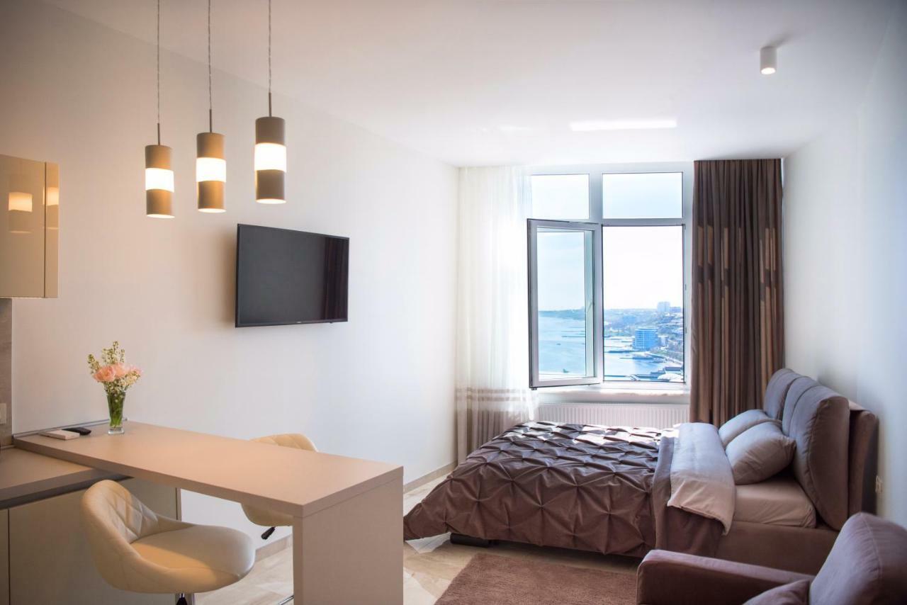 Sea Star Apartments โอเดสซา ภายนอก รูปภาพ
