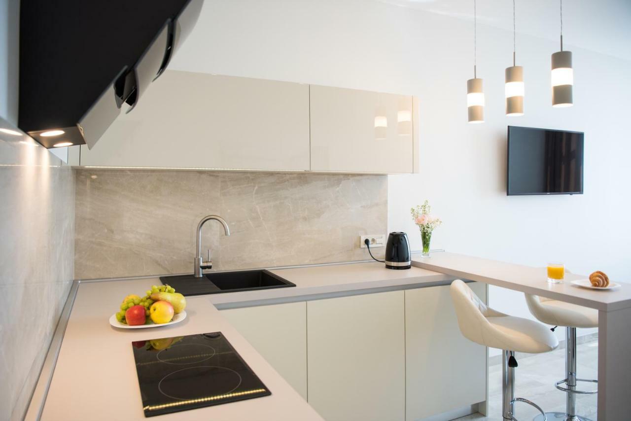 Sea Star Apartments โอเดสซา ภายนอก รูปภาพ
